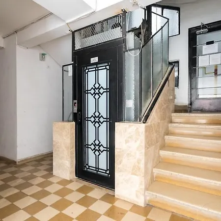 公寓 Beatuiful Apartment 4-Bedrooms *